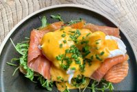 Garlic Butter Salmon with Creamy Mashed Cauliflower