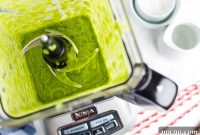 Keto Green Smoothie Vanilla Ice Cream Recipe for Low-Carb Desserts