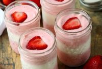 Layered Strawberry Mousse Recipe: Light & Creamy Dessert