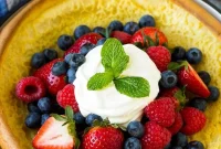 Fluffy Dutch Baby Pancake: Simple Oven-Baked Brunch Recipe
