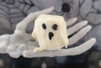 3-Ingredient Marshmallow Ghosts: Quick Halloween Treat Recipe
