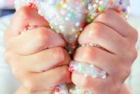 Homemade Glue Slime: Simple Recipe for Stretchy, Nonsticky Slime