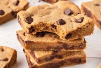 Chewy Peanut Butter Cookie Bars Recipe for Snack Lovers