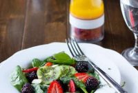 White Balsamic Berry Salad Recipe with Mixed Greens and Feta