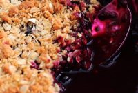Perfect Blueberry Crisp Recipe for Tender Berries & Golden Topping