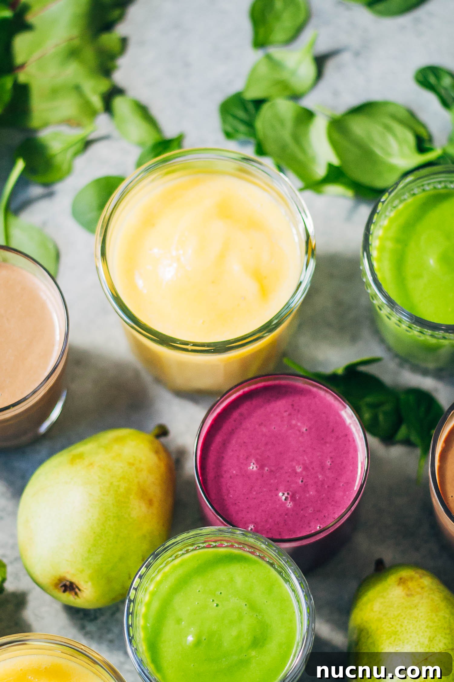 New Year's Smoothie Detox Day | Well and Full | #cleanse #detox #recipe