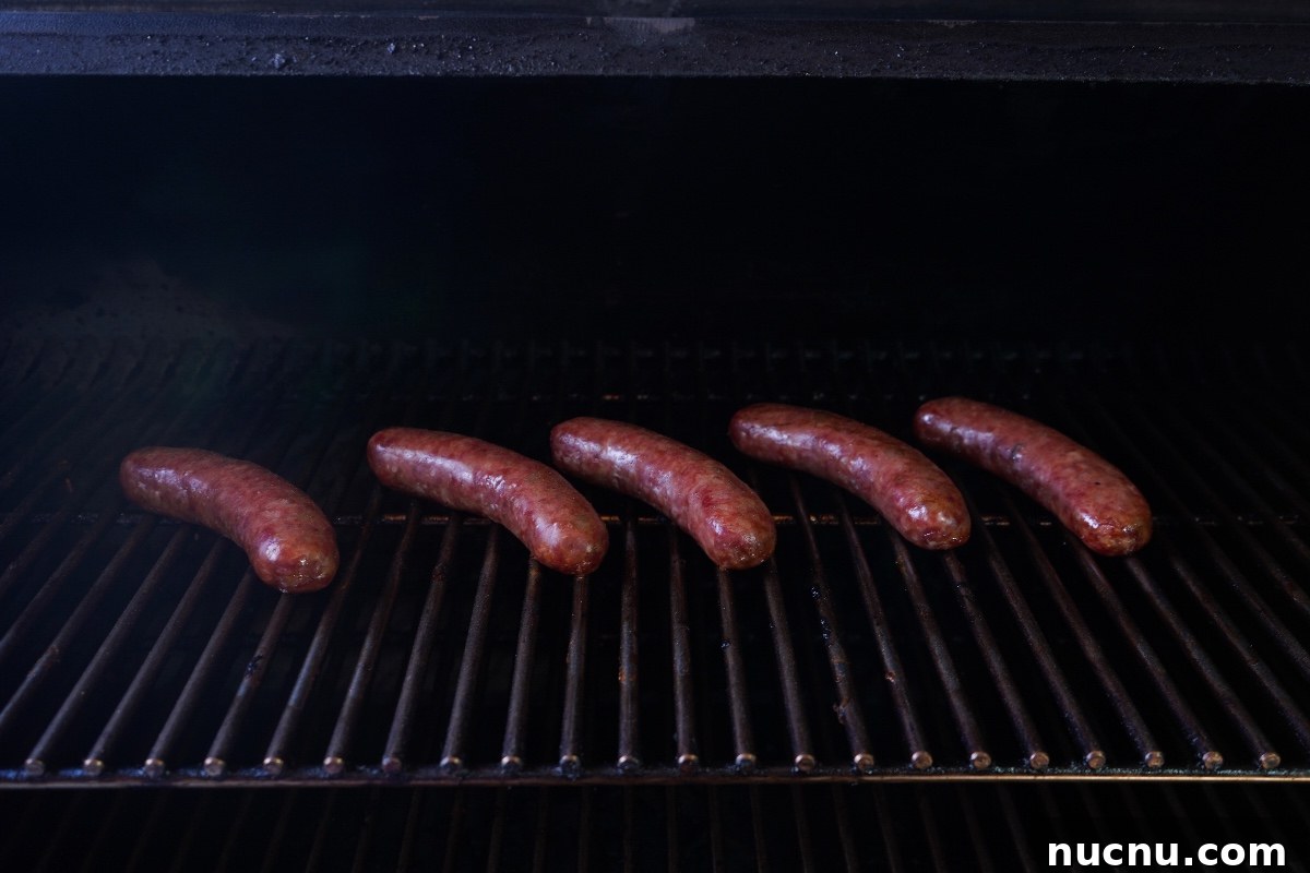 Smoked Bratwurst Recipes: Juicy Grilled Brats with Sauce Ideas 7 img 11797 6