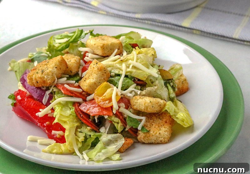Healthy Pepperoni Pizza Salad Supper