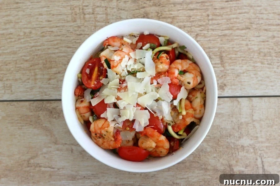 Garlic Shrimp with Zucchini Noodles (Zoodles) — Low-Carb Dinner 2 Veggies and Shrimp Bowl