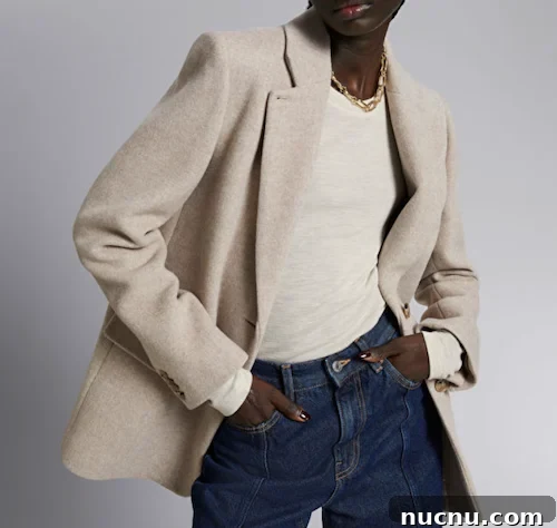 Create a Versatile Fall Capsule Wardrobe: 10 Timeless Pieces 17 img 12962 19