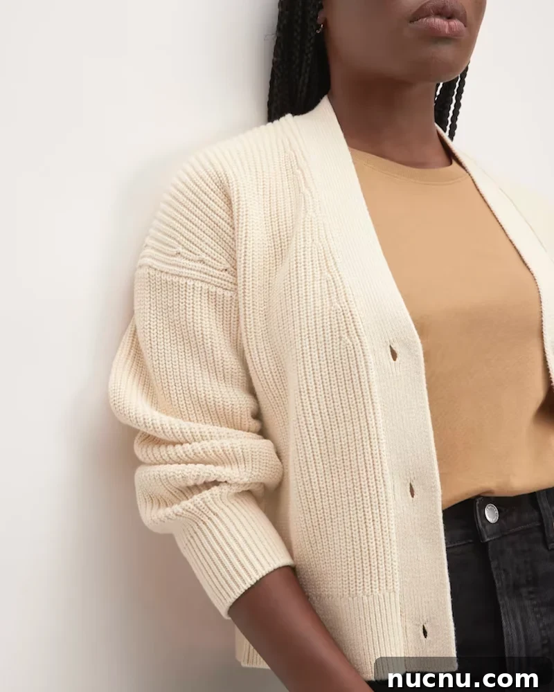Create a Versatile Fall Capsule Wardrobe: 10 Timeless Pieces 3 img 12962 2