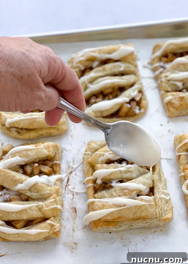 drizzling pies with glaze