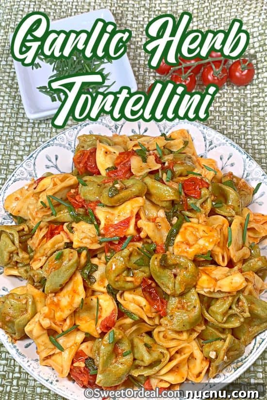 Garlic Herb Tortellini is an easy dinner ready in around 30 minutes. Perfect for vegetarians or as a side with your favorite protein.