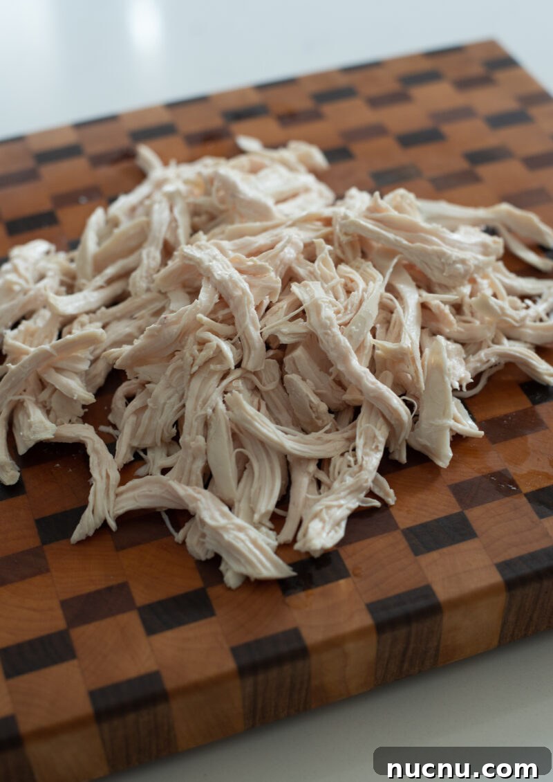 Authentic Vietnamese Shredded Chicken Salad (Gà Xé Phay) 7 Tender shredded chicken breast prepared Ga Xe Phay.