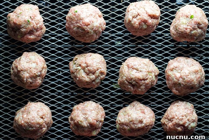 Smoked Meatballs Recipe: Juicy, Flavorful Meatballs from the Smoker 4 smoked meatballs ingredients