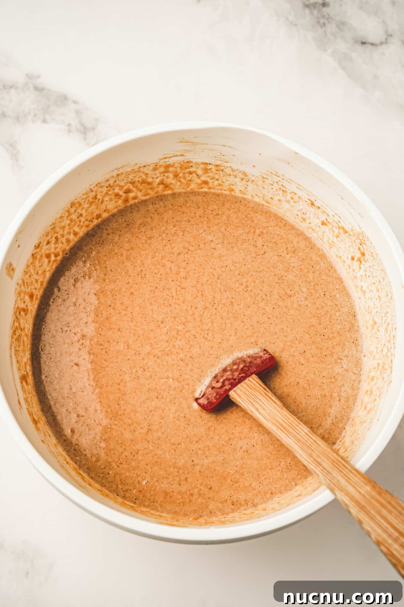 American-Style Pumpkin Pie Recipe for Thanksgiving 9 Grand bol avec de la pâte à gâteau