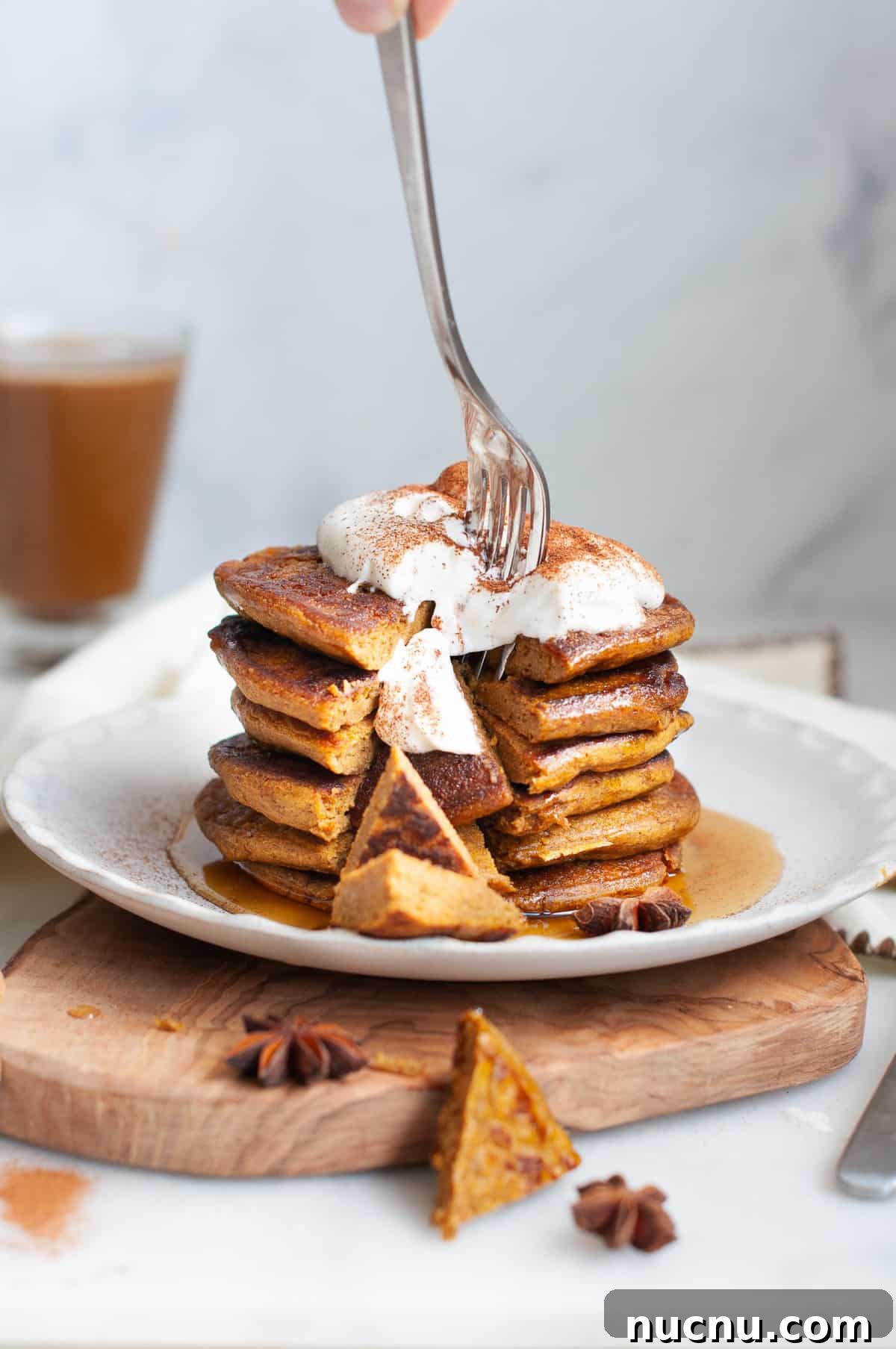 Fluffy Pumpkin Oatmeal Pancakes with Warm Spice 6 Pumpkin Pancakes stacked on a plate