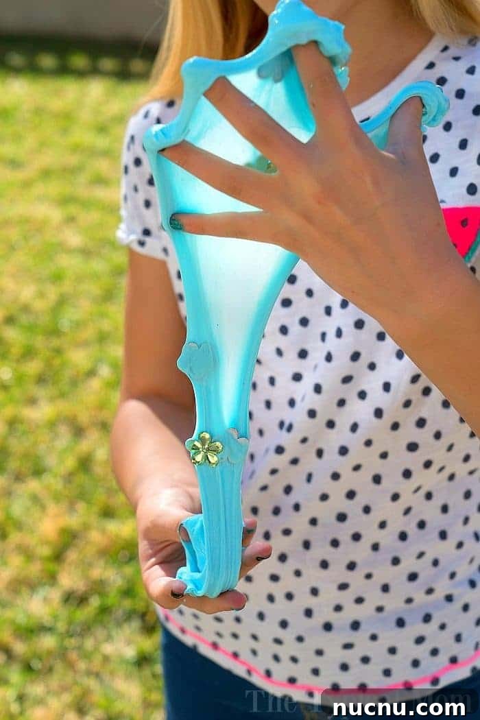 Homemade Glue Slime: Simple Recipe for Stretchy, Nonsticky Slime 2 Making Slime with Glue