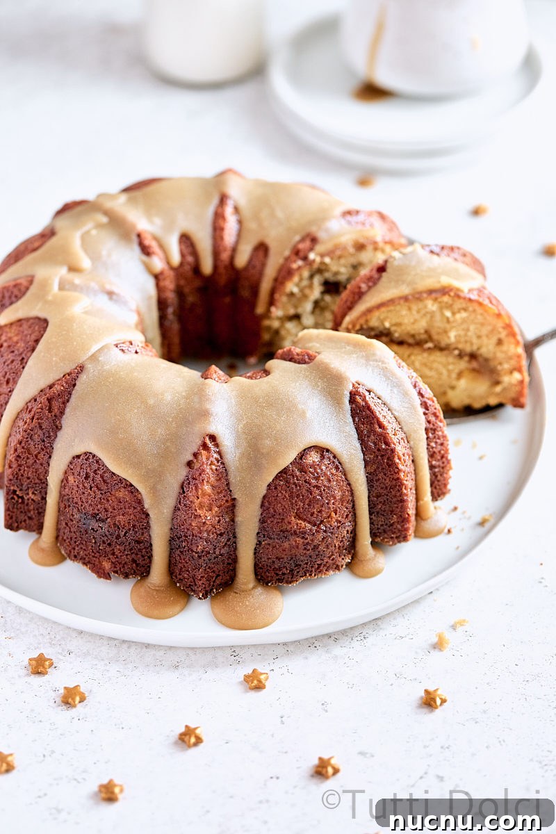 Apple Praline Bundt Cake