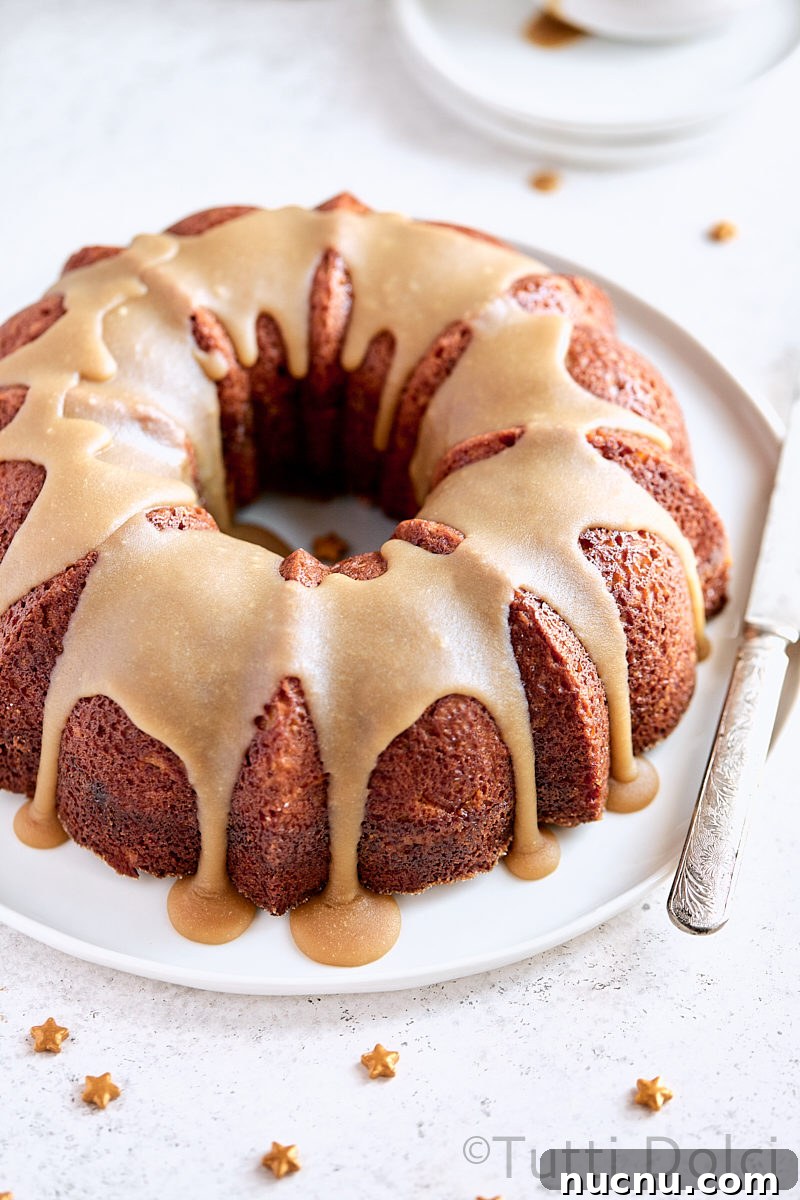 Apple Praline Bundt Cake