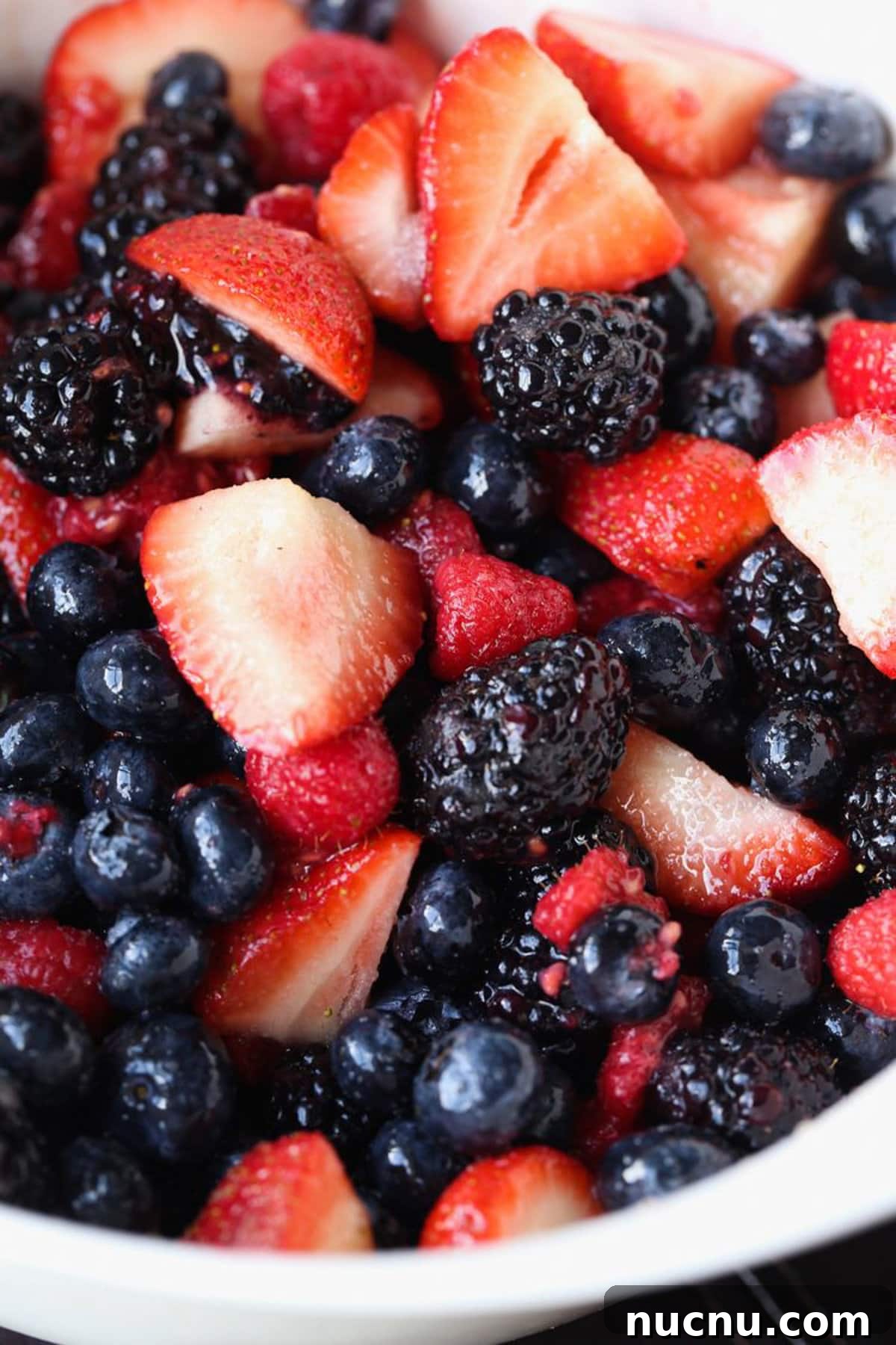 Fruits and berries in a bowl