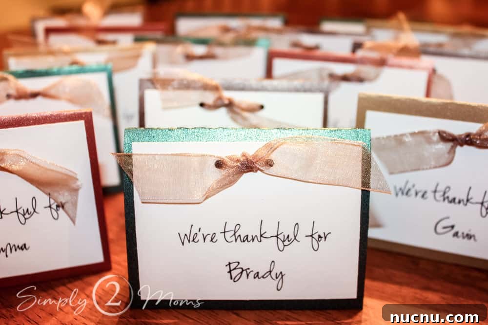 DIY Thanksgiving Place Cards: 3 Stylish Table Setting Ideas 3 close up of table setting card
