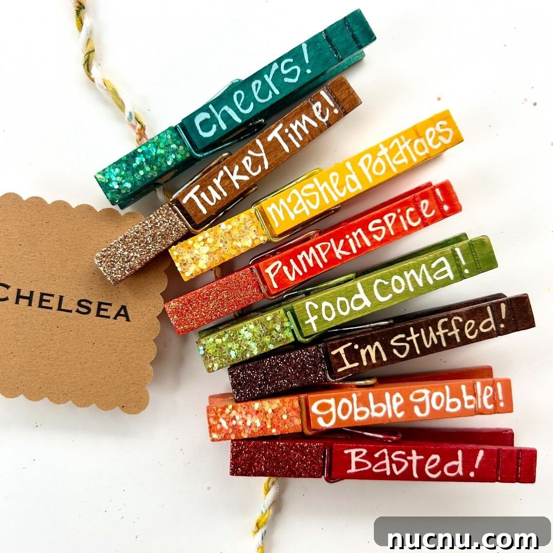 21 Stylish Thanksgiving Table Decor Ideas That Wow Guests 14 12. Painted Clothespins