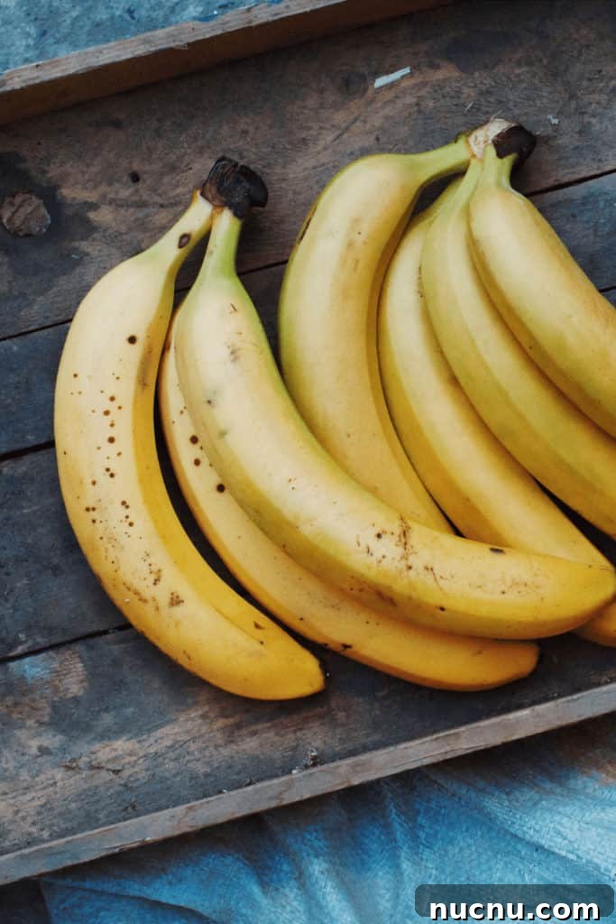 What Color Indicates a Ripe Banana? Simple Ripeness Guide 5 Yellow bananas with black spots are the best tasting bananas