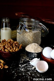 Chewy Oat and Walnut Cookies Recipe 5 oats and walnut cookies ingredients.