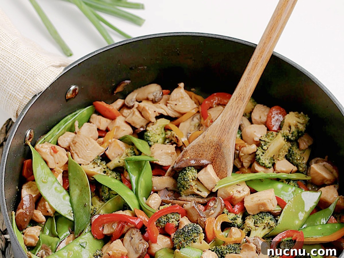Chicken Stir Fry in Pan featured