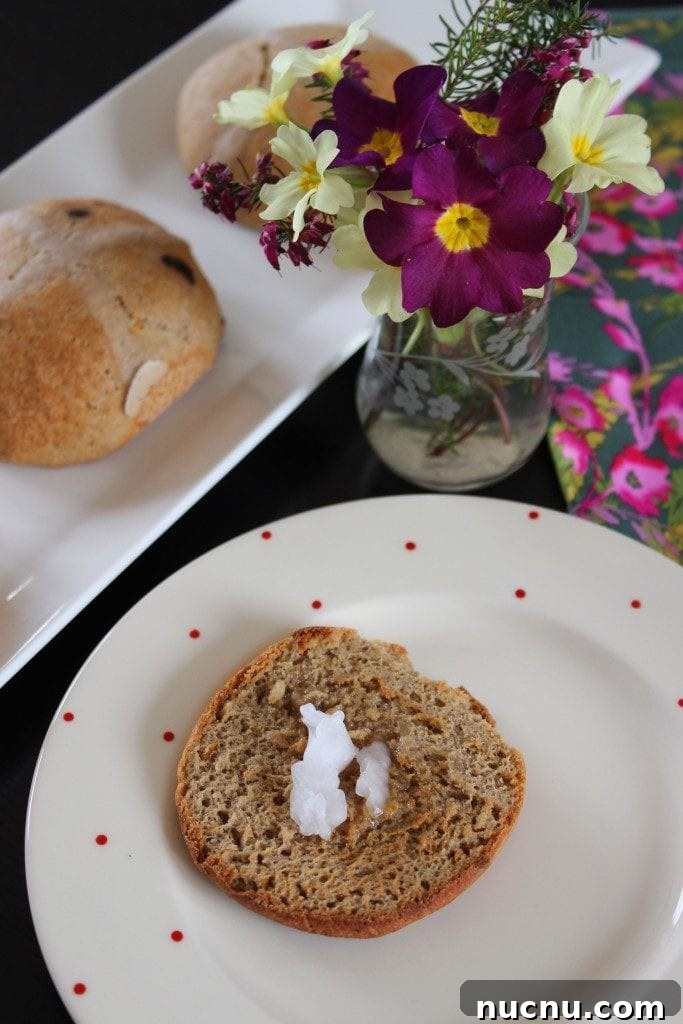 Dairy-Free Hot Cross Buns (Gluten-Free, Refined Sugar-Free) 4 Gluten free hot cross buns made with the Free From Fairy's wholegrain gluten free flour blend. #freefromfairy #wholegrainglutenfreeflour #glutenfreeflour