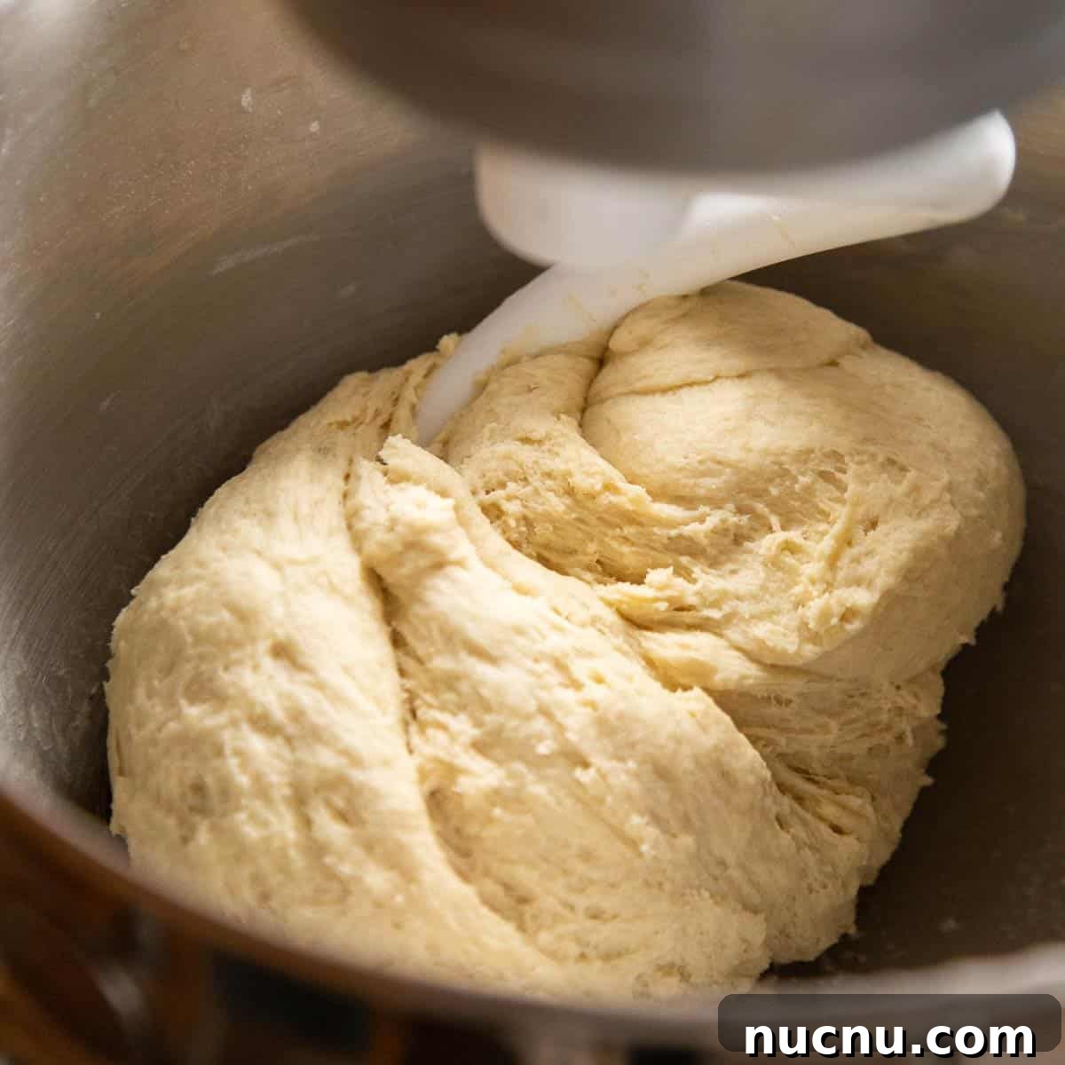 Cookies and Cream Roll Recipe: Decadent No-Bake Dessert 7 use dough hook to knead dough until smooth.