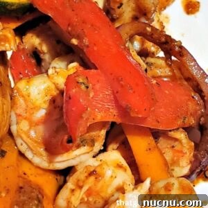 Blackstone Griddle Shrimp Fajitas Recipe — Juicy Sizzling Skillet Meal 9 Blackstone Shrimp Fajitas in Corn Tortilla